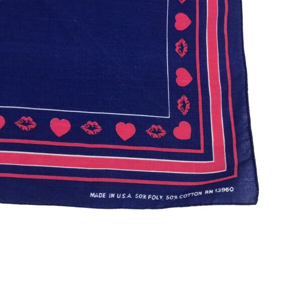 vintage bandana Kiss And Hearts Navy Blue And Pink RN‎ 13960 main image 4